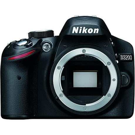 D3200 - Black + Nikon AF-S DX NIKKOR 18-55 mm f/3.5-5.6 G II ED f/3.5-5.6 G 
