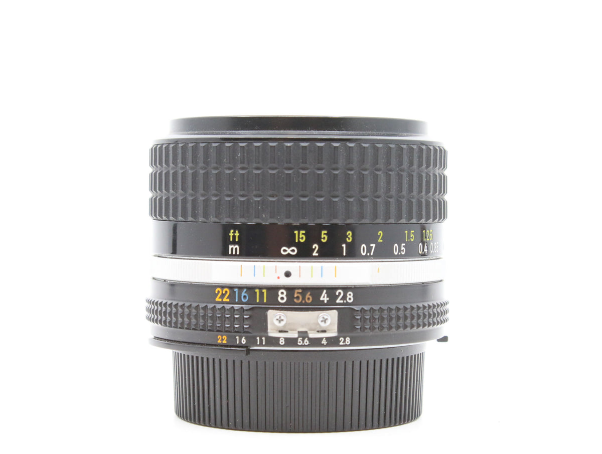 Nikon Ai-S Nikkor 28mm f/2.8 · imagen principal