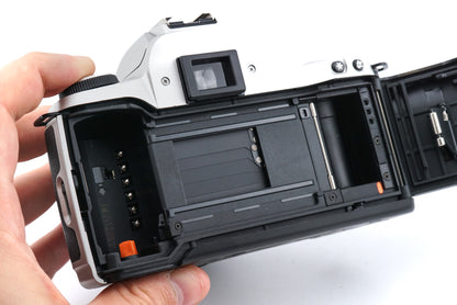 Canon EOS 500N + 50mm f1.8 STM 