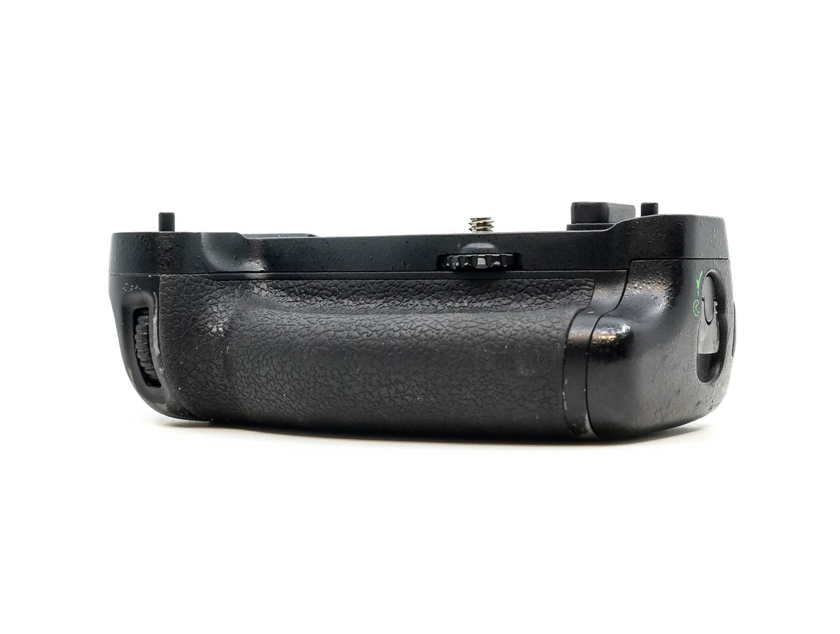 Nikon MB-D16 Battery Grip · imagen principal