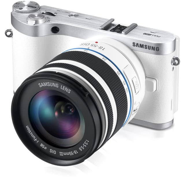 SLR NX1000 - White + Samsung Lens 18-55 mm f/3.5-5.6 OIS III + Samsung Lens 50-200 mm f/4-5.6 ED OIS II f/3.5-5.6 + f/4-5.6 · imagen principal