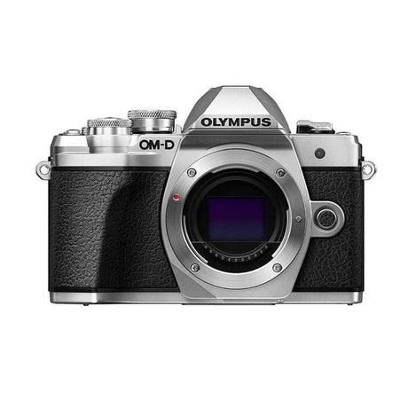 OM-D E-M10 III - Silver/Black + Olympus M.Zuiko Digital 14-42 mm f/3.5-5.6 II R f/3.5-5.6 