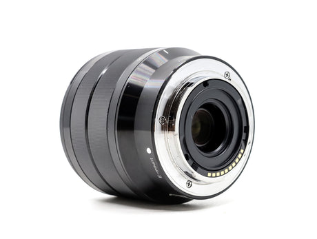 Sony E 10-18mm f/4 OSS 