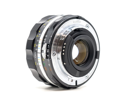 Voigtländer Ultron 40mm f/2 SL IIs - Nikon Fit