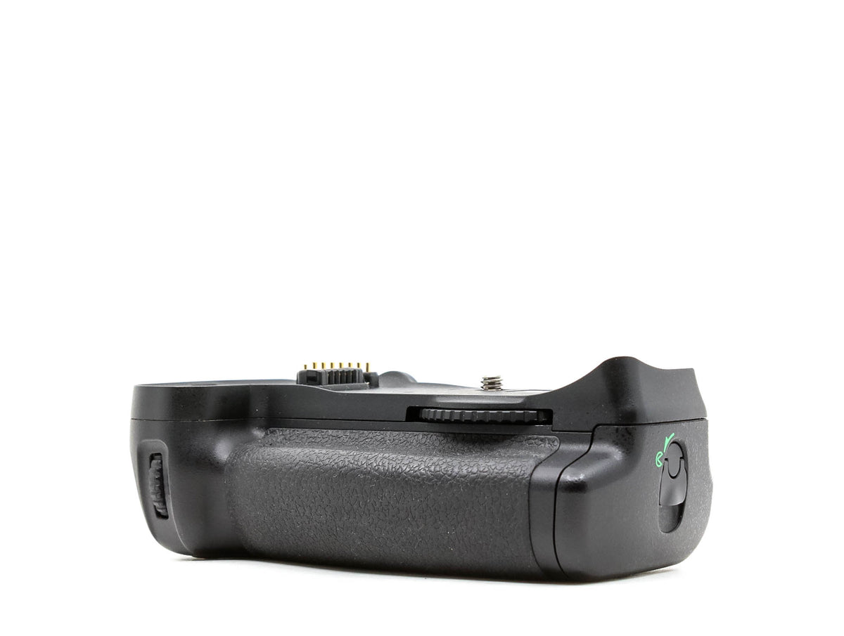 Nikon MB-D10 Battery Grip · main image