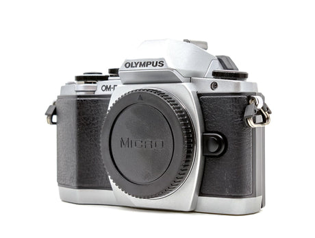 Olympus OM-D E-M10 