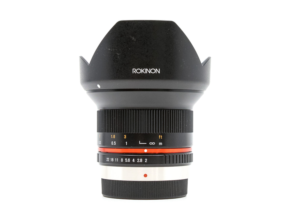 Rokinon 12mm f/2 NCS CS - Micro Four Thirds Fit · imagen principal