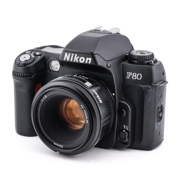 Nikon F80 + 50mm f1.8 AF Nikkor - 35mm SLR Premium Film Camera de segunda mano en Camera Market