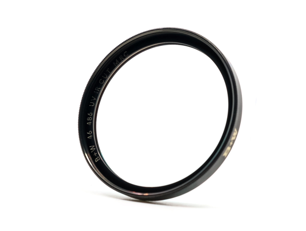 B+W 46mm F-Pro UV/IR Cut MRC 486M Filter · imagen principal