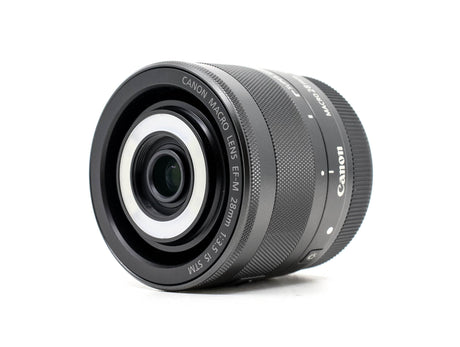 Canon EF-M 28mm f/3.5 Macro IS STM 