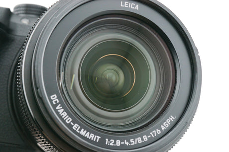 Panasonic Lumix DMC-FZ2000
