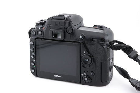 Nikon D7500 (Body) 