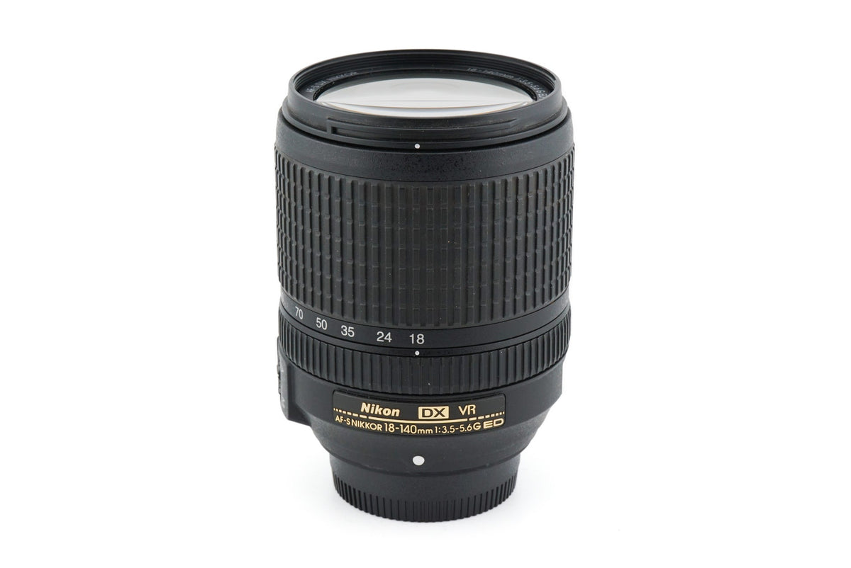 Nikon 18-140mm F3.5-5.6 G ED VR AF-S Nikkor · imagen principal
