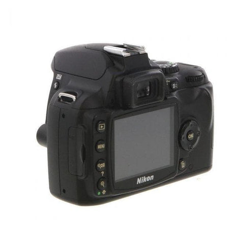 D40 SLR - Black + Nikon AF-S DX Nikkor 18-55mm f/3.5-5.6G II + Nikon AF-S DX 55-200mm f/4-5.6G ED f/3.5-5.6 + f/4-5.6 